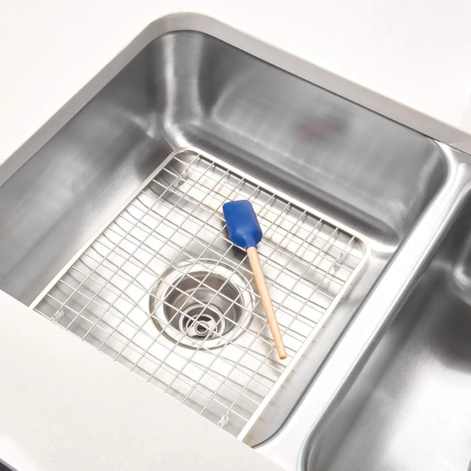 Manufacturer Kitchen Sink Protector Rack Wire Grid Mat With Center Drain Hole View Kitchen Sink Caizhu Product Details From Guangzhou Caizhu