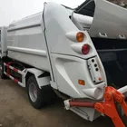Yueda dIesel camion de collecte des ordures