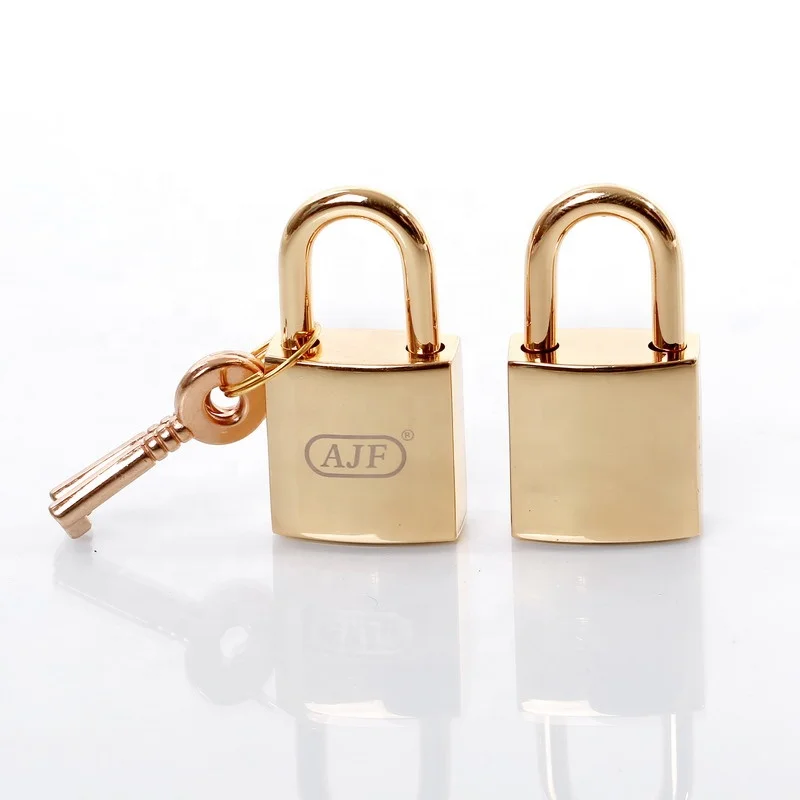 tiny padlock