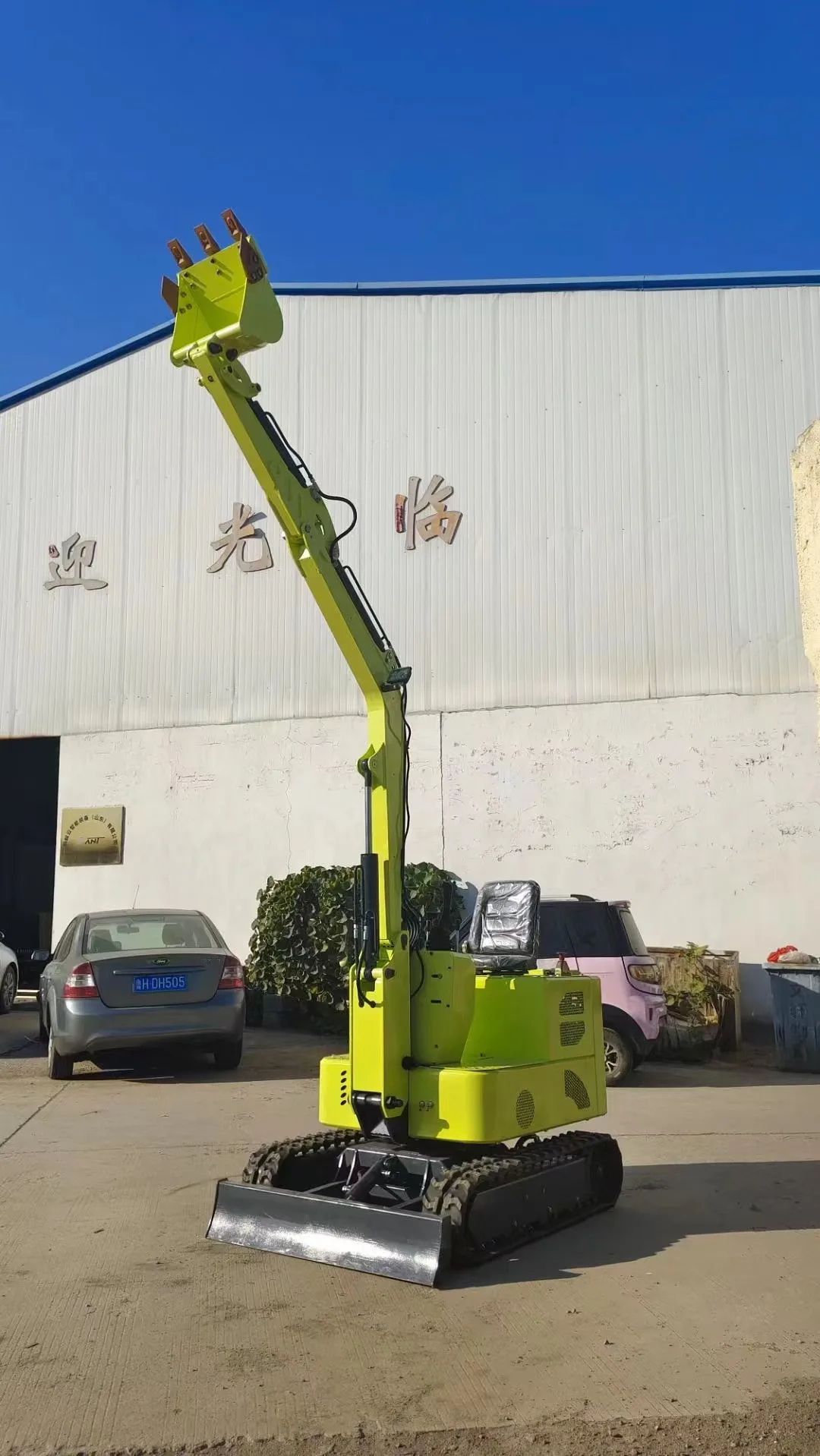 Mini Excavator Digging Machine For Sale New Excavator Price Ton