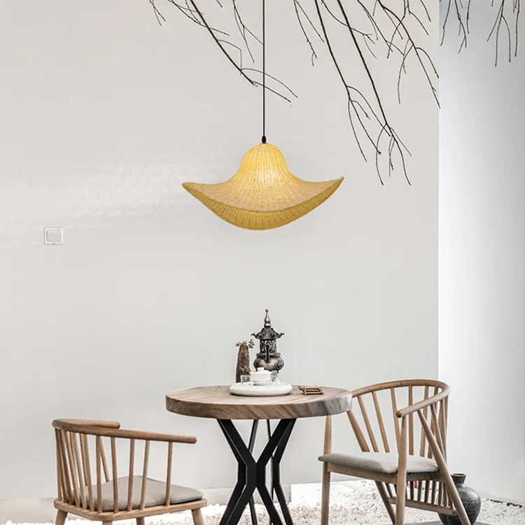 Straw hat shape handmade  rattan woven natural bamboo wooden chandeliver for resort restaurant pendant light