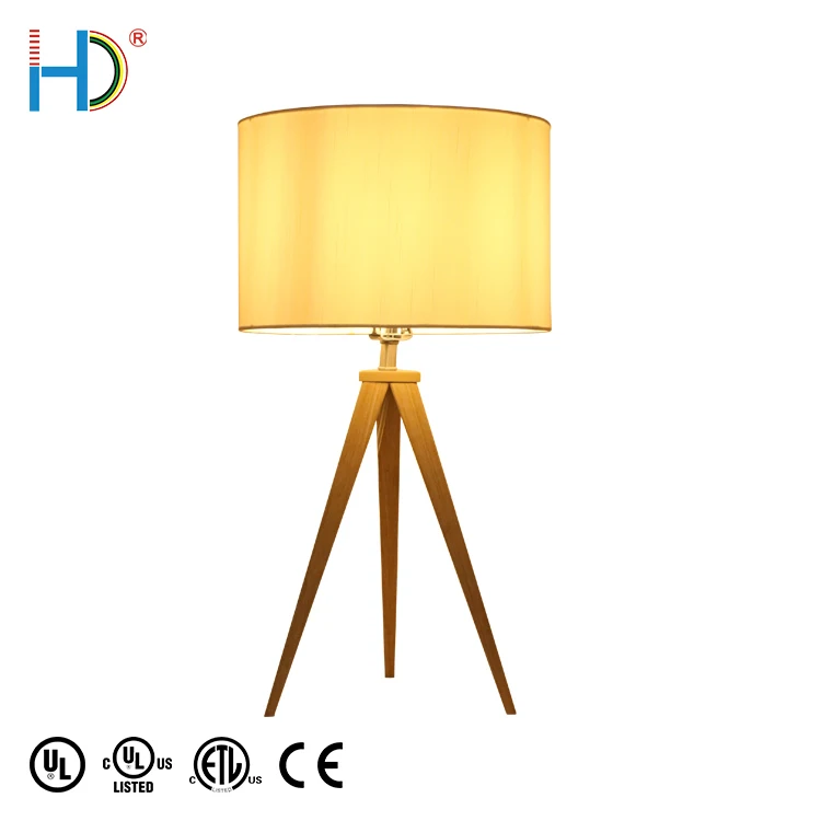 Zhongshan Minimalist Lighting Modern Tripod Wooden Painted Table Lamp