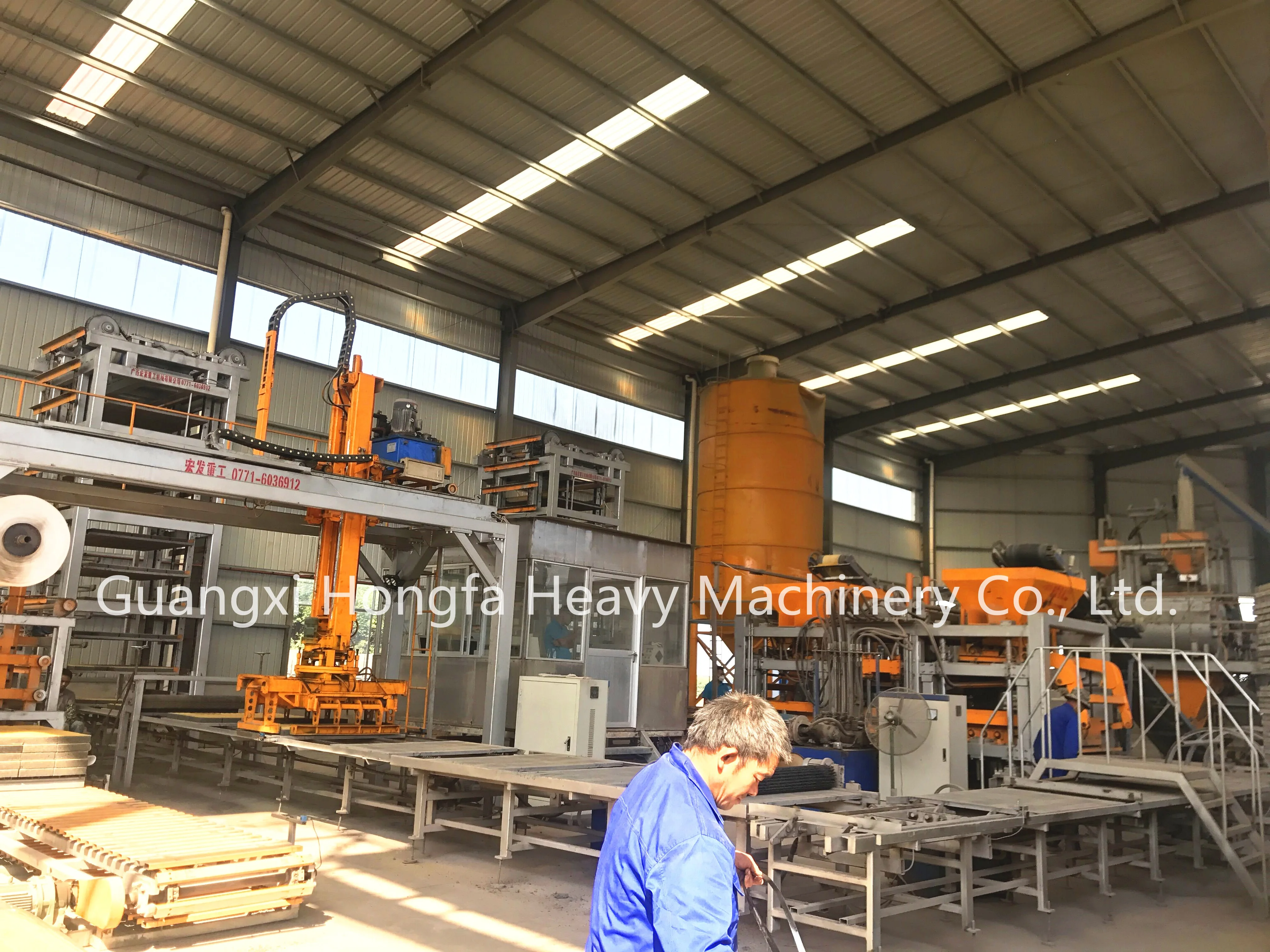 QT12-15F concrete block maker machine to make hollow paver block machine interlocking brick block machine in kenya.jpg