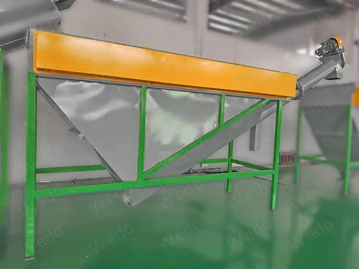 PET recycling machine (14)