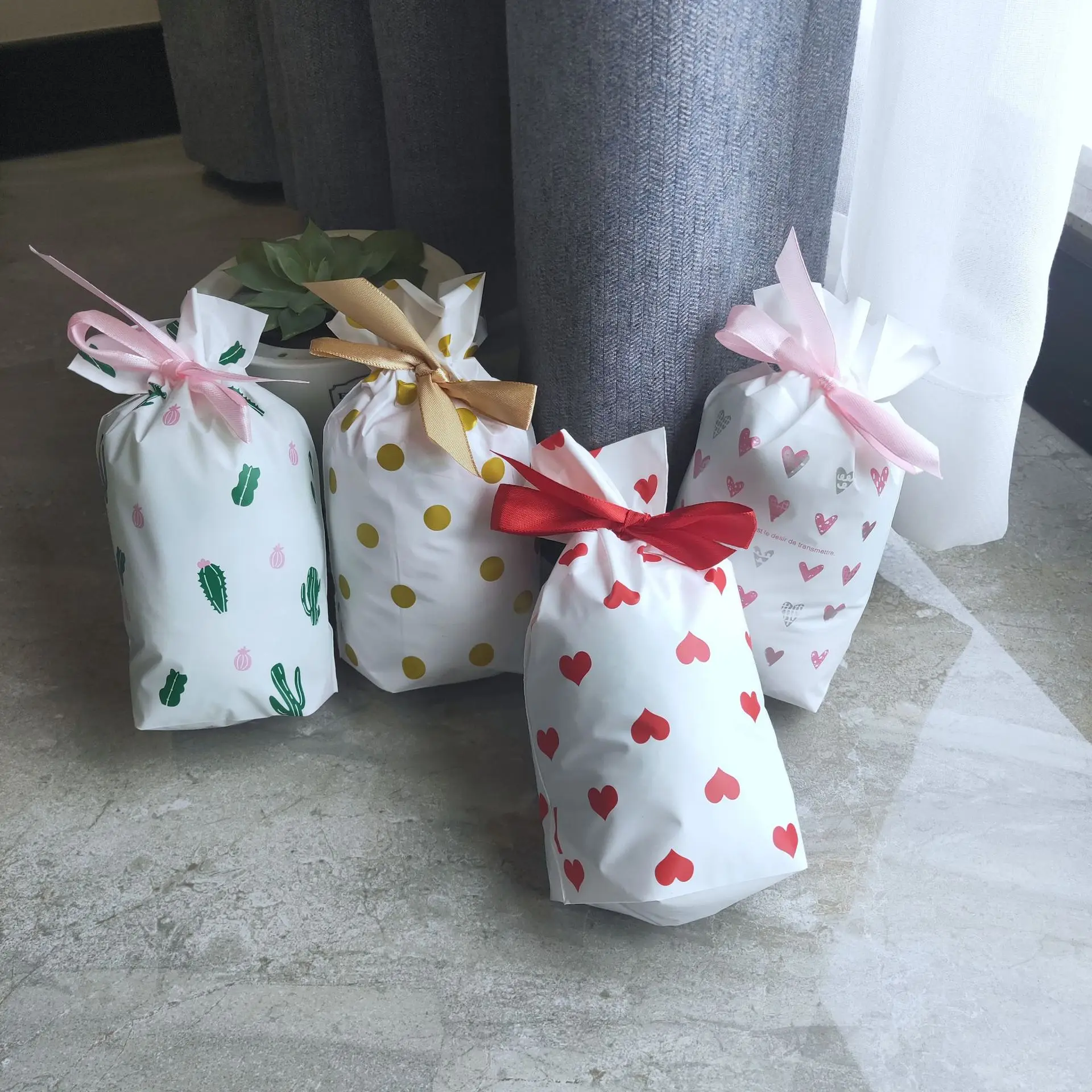 amazon 2019 christmas gift bags christmas candy bag wedding