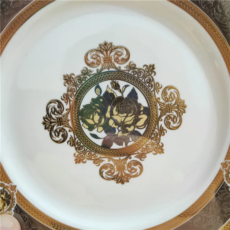 2020 hot wholesale 45 pieces new bone china dinnerware European luxury gold flower tableware sets for wedding party