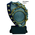 Gifts and crafts award resin statue trophy figurines sculptures souvenir design for home decoration achievement