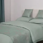 Beautiful design size bed sheet set hotel runner bed runners for hotels
