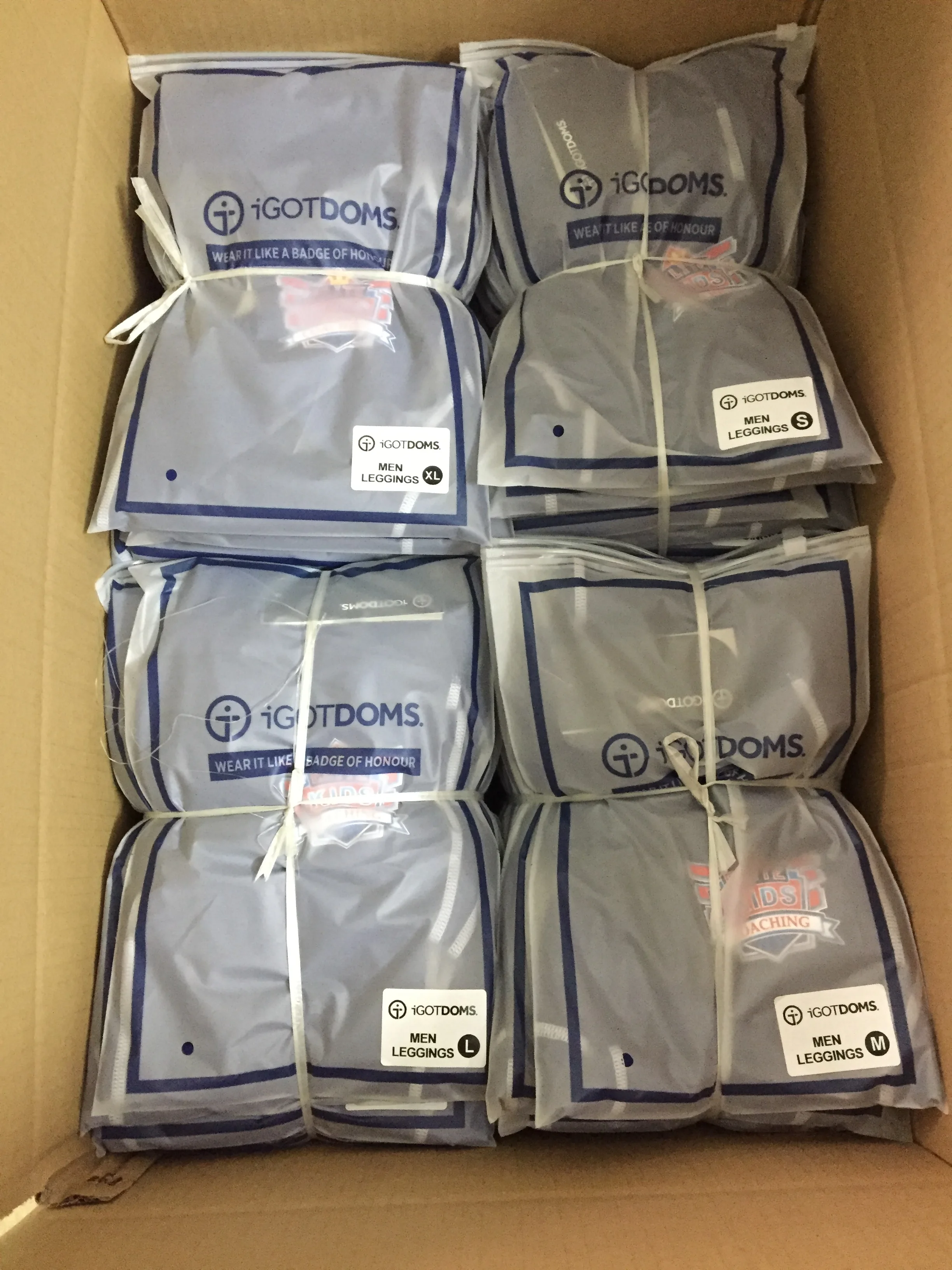 manufacturer fashion velvet fabric gym jogging tracksuit sets