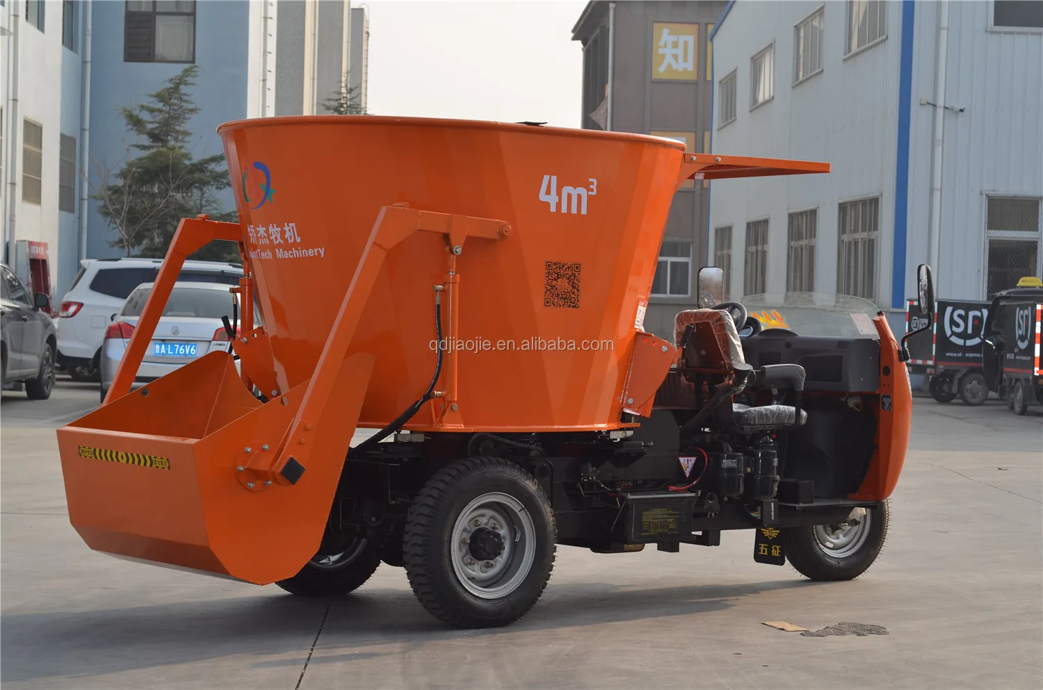 Self propelled Cattle Tmr Feed Mixer With Shovel Loader/husbandry Tmr