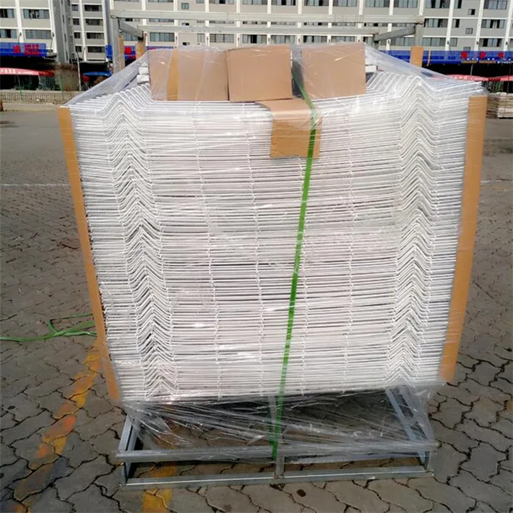 High Quality Outdoor Galvanized Pvc Coated Panel Welded Wire Mesh Fence