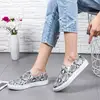 /product-detail/p1470-winter-spring-newest-arrival-women-white-pu-printing-yellow-velvet-leopard-printing-slip-on-ladies-flat-casual-shoes-62282729463.html