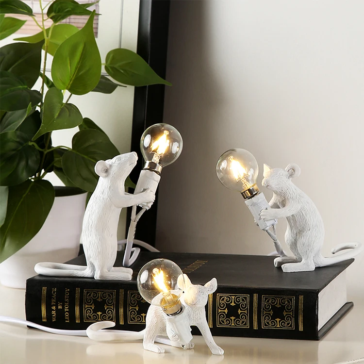Modern Resin Animal Sitting Standing Lying creative Mini Mouse Lamp Table lamp led for Home Decoration