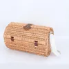 /product-detail/amazon-hot-sell-handmade-picnic-wicker-baskets-in-round-shape-with-natural-material-62311941933.html