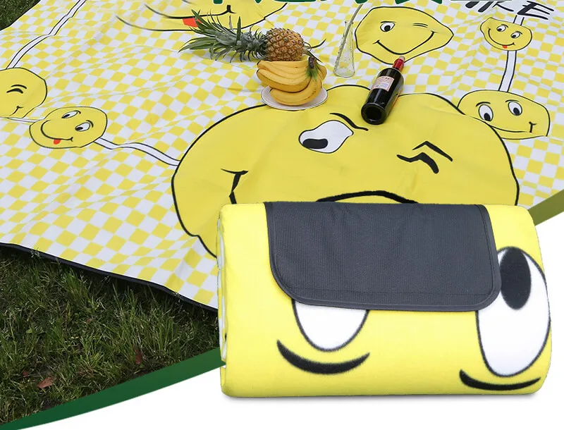 i@home New smiley large mat outdoor foldable waterproof picnic blanket