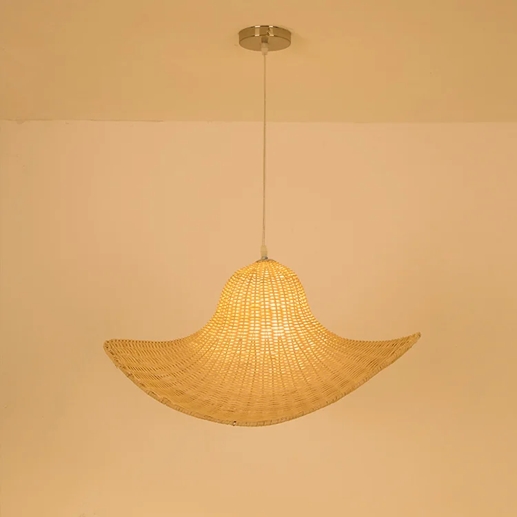 Straw hat shape handmade  rattan woven natural bamboo wooden chandeliver for resort restaurant pendant light