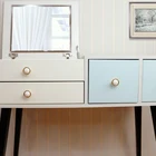 Support custom style simple space occupation small modern bedroom dresser table with mirror.