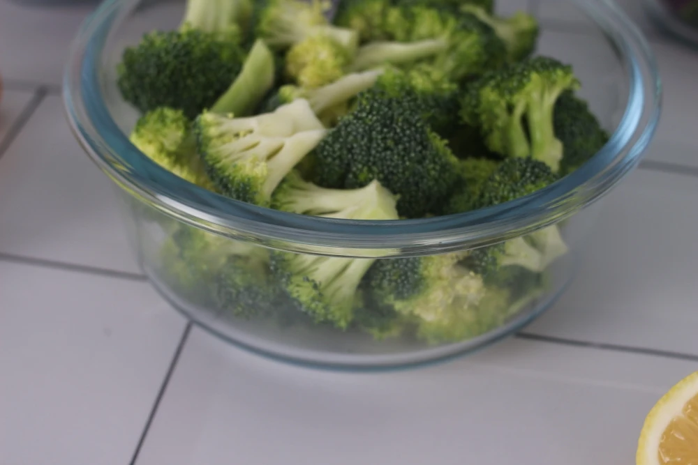 new glass food lunch box with divider