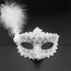 Wholesale women's half-face feathered masquerade ball mask carnival Venice fashionable feather masks