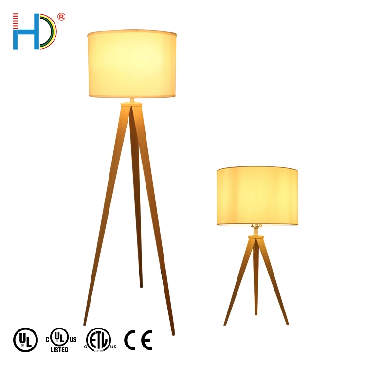 Zhongshan Minimalist Lighting Modern Tripod Wooden Painted Table Lamp