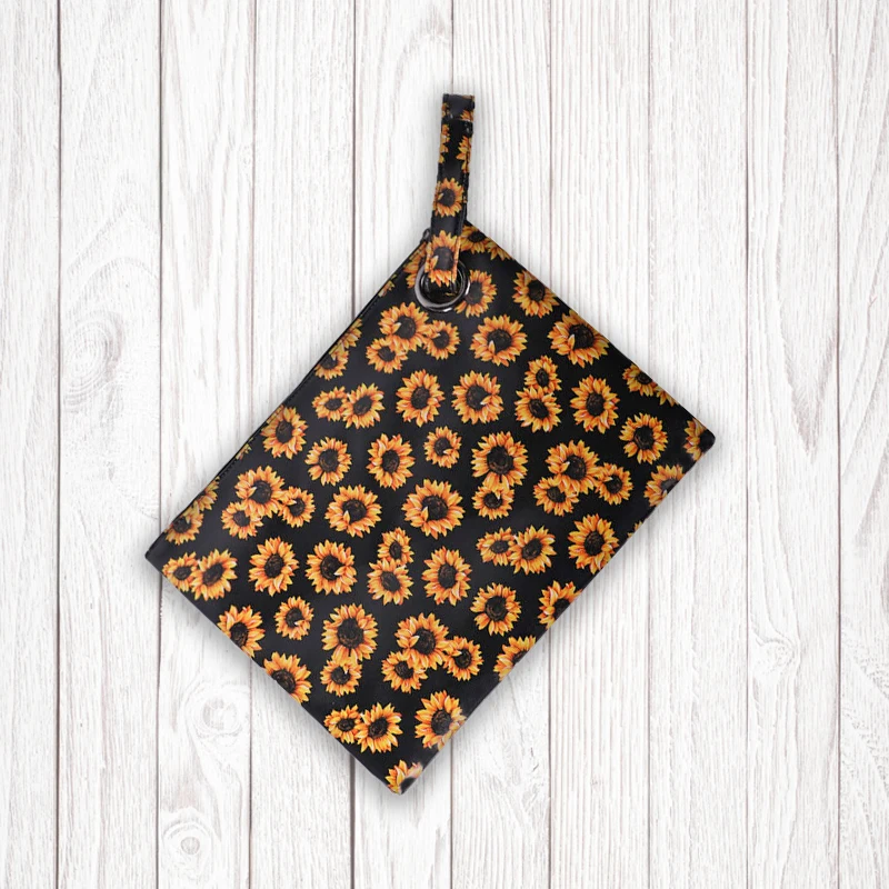 Stylish Sunflower Women Retro Leather Oversized Clutch Bag Designer Lady Sunflower Large Capacity Envelope Letter Handbag, Red buffalo plaid, black/white plaid
Stylish Sunflower Women Retro Leather Oversized Clutch Bag Designer Lady Sunflower Large Capacity Envelope Letter Handbag, Red buffalo plaid, black/white plaid