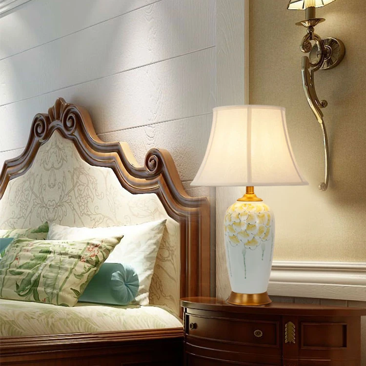 European ceramic painted LED table lamp modern desk lamp for home hotel bedside