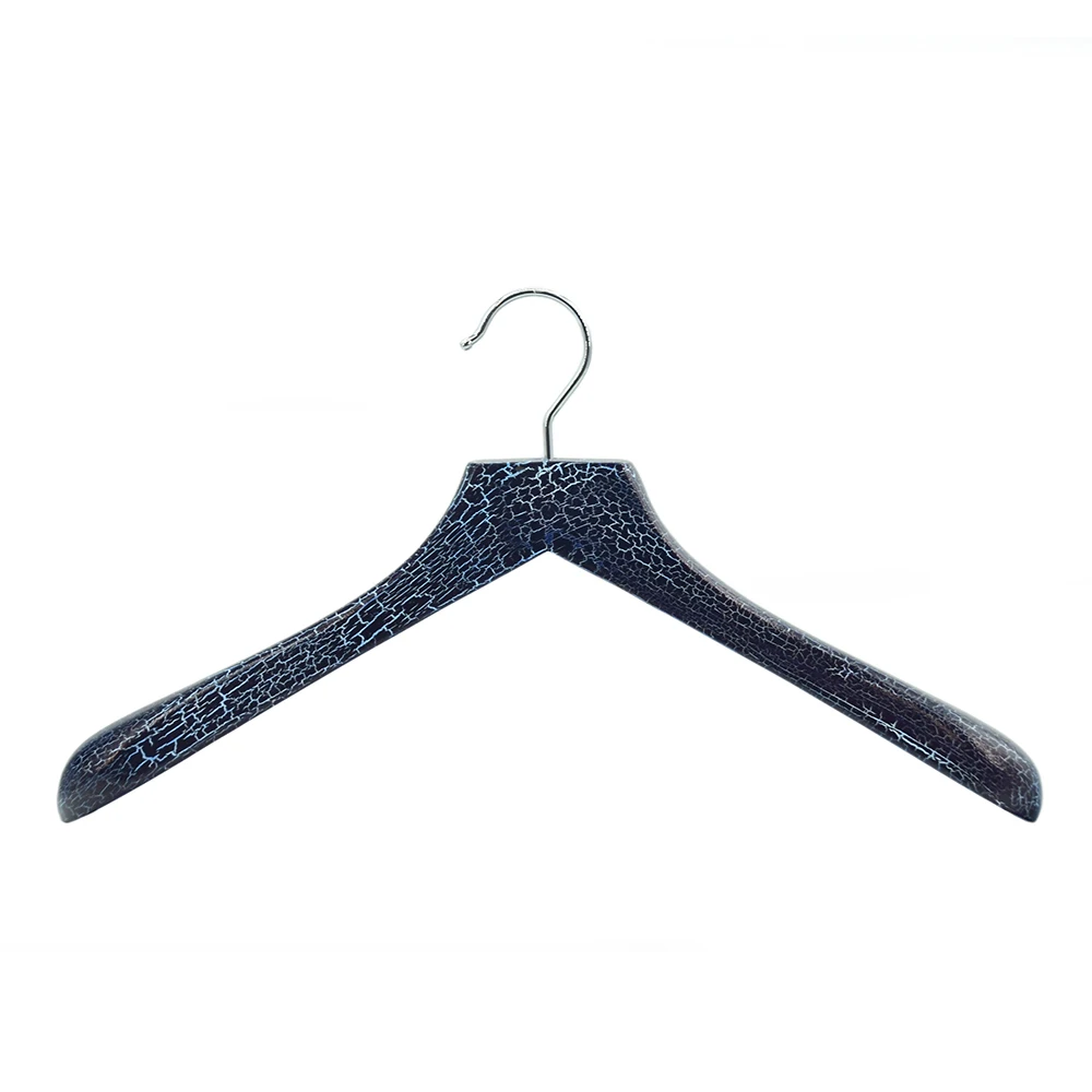 New design luxury clothes hangers custom wooden clothes hanger for display and boutique
