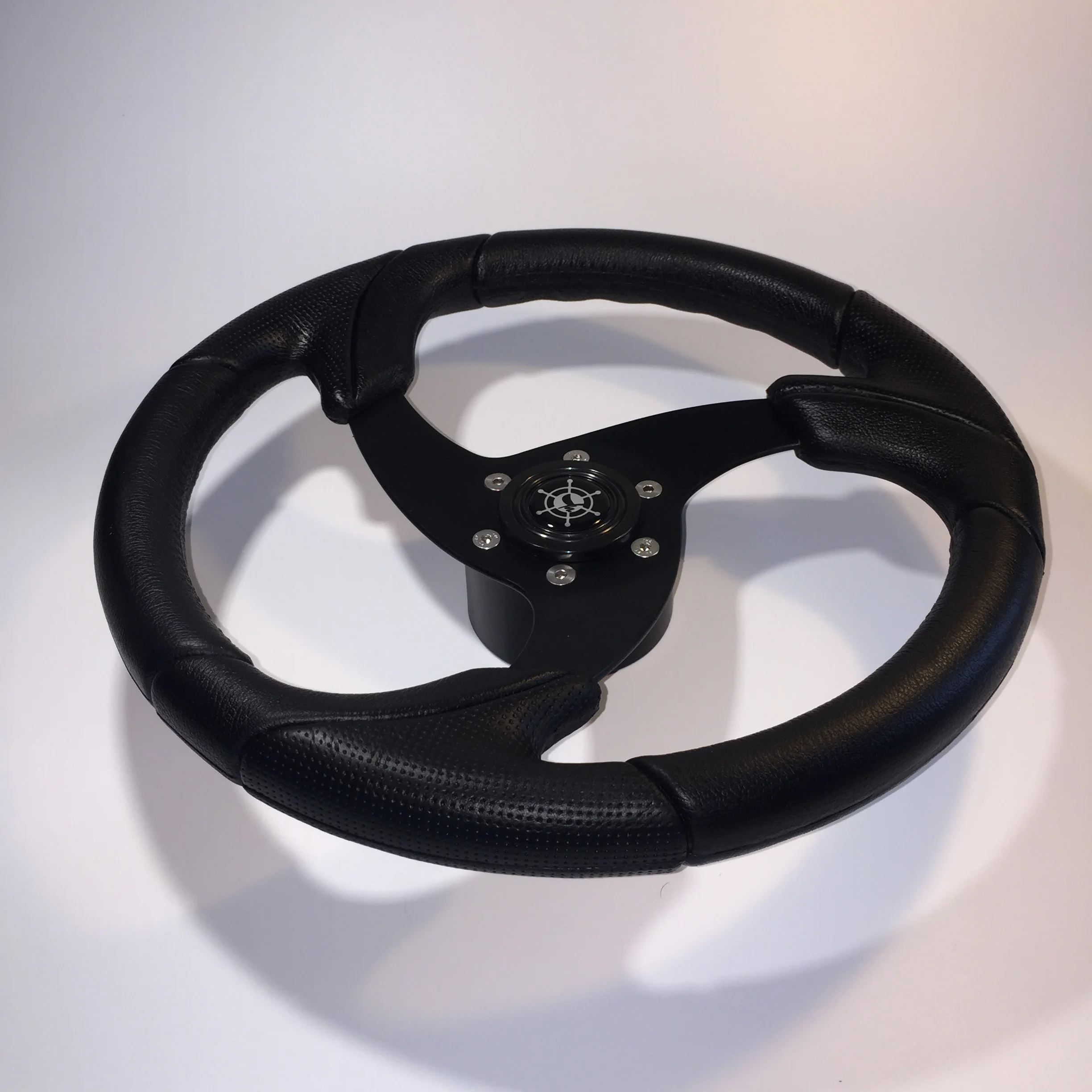 Steering wheel (1).png