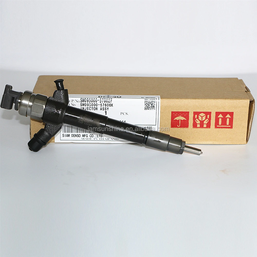 0950005760 original fuel injector 1465A054 095000-5760 for 4M41