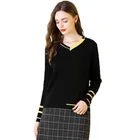 Women knitting pattern sweater crop top winter sweater minimalist style