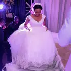 New Spaghetti Strap African Ladies Lace Sleeveless Court Train Ball Gown Bridal dress 2019