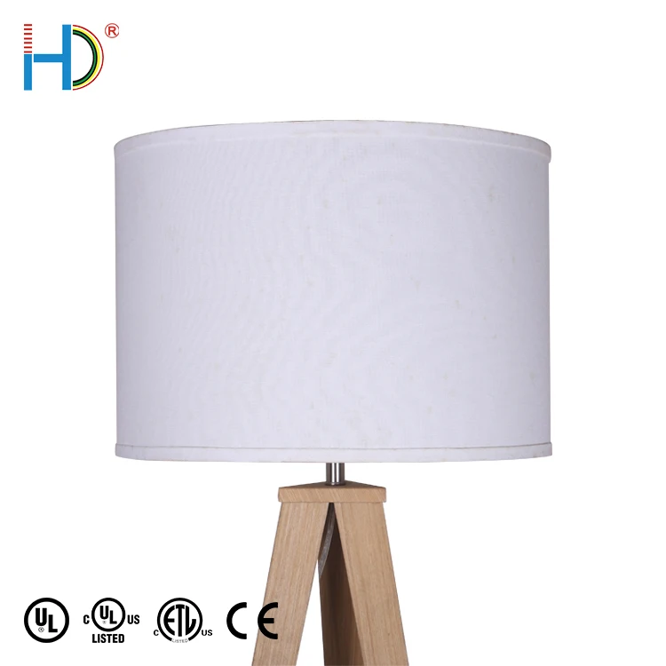 Zhongshan Minimalist Lighting Modern Tripod Wooden Painted Table Lamp