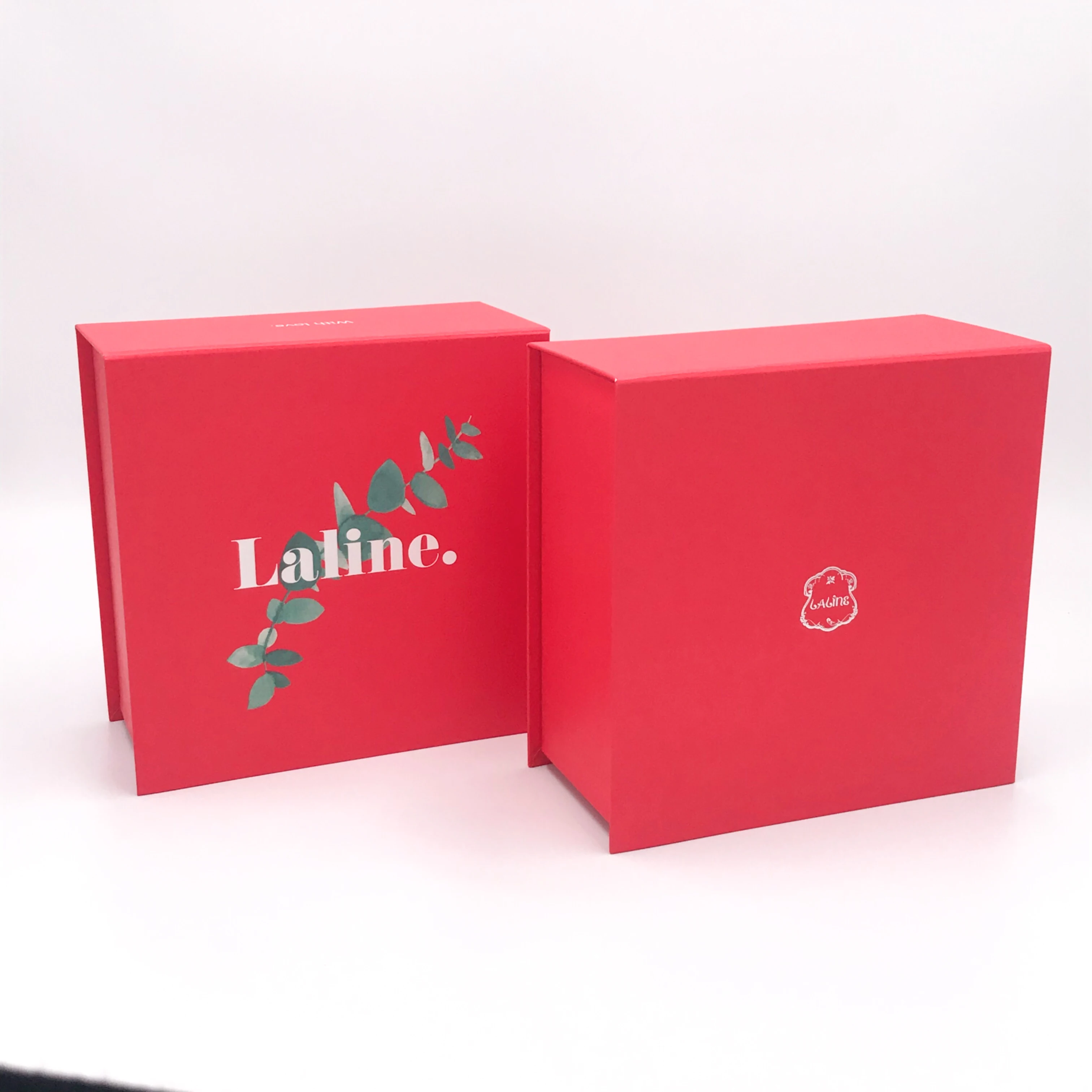 custom foldable magnetic gift box for cosmetic