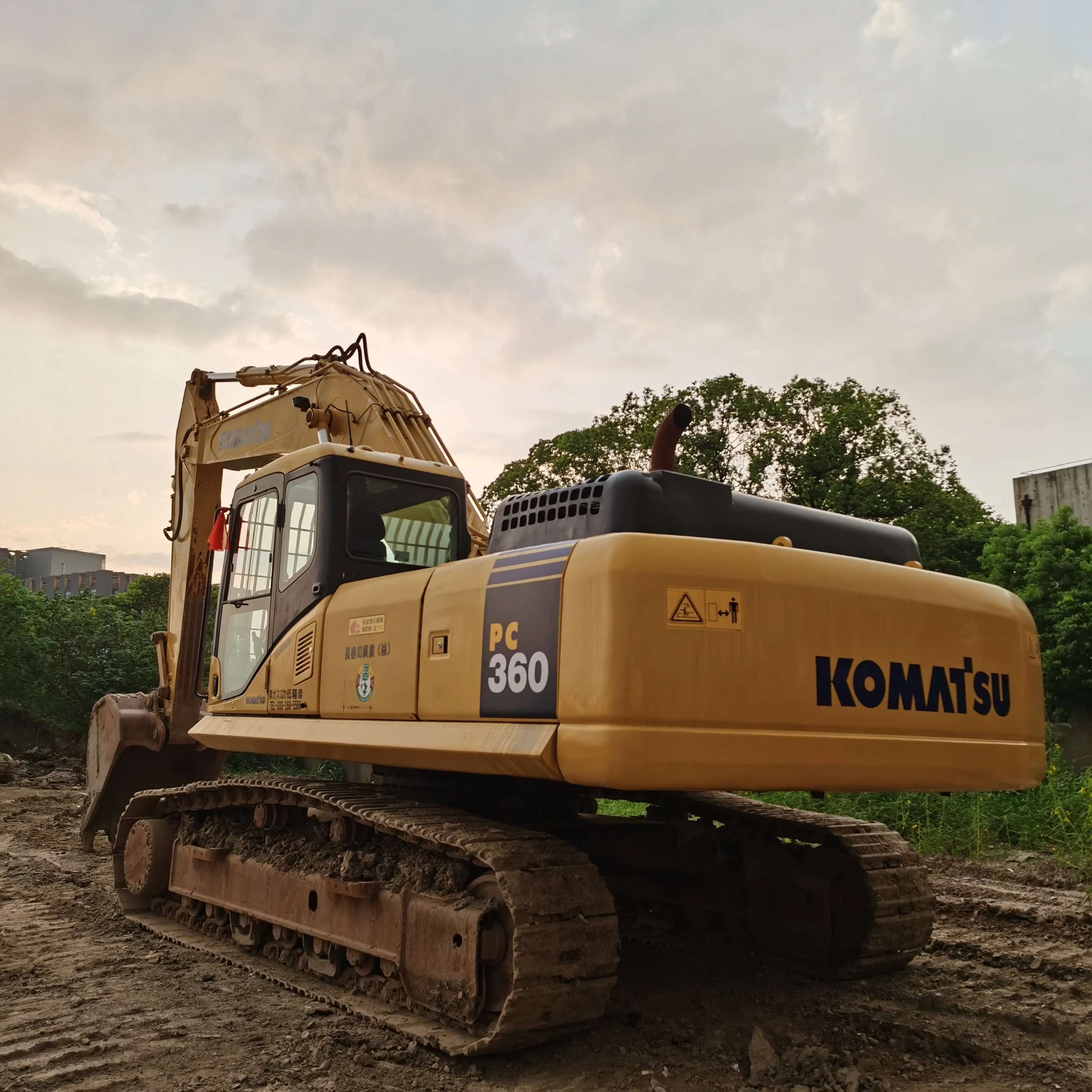 Used Japan Komatsu Pc Komatsu Pc Ton Earth Moving Equipment