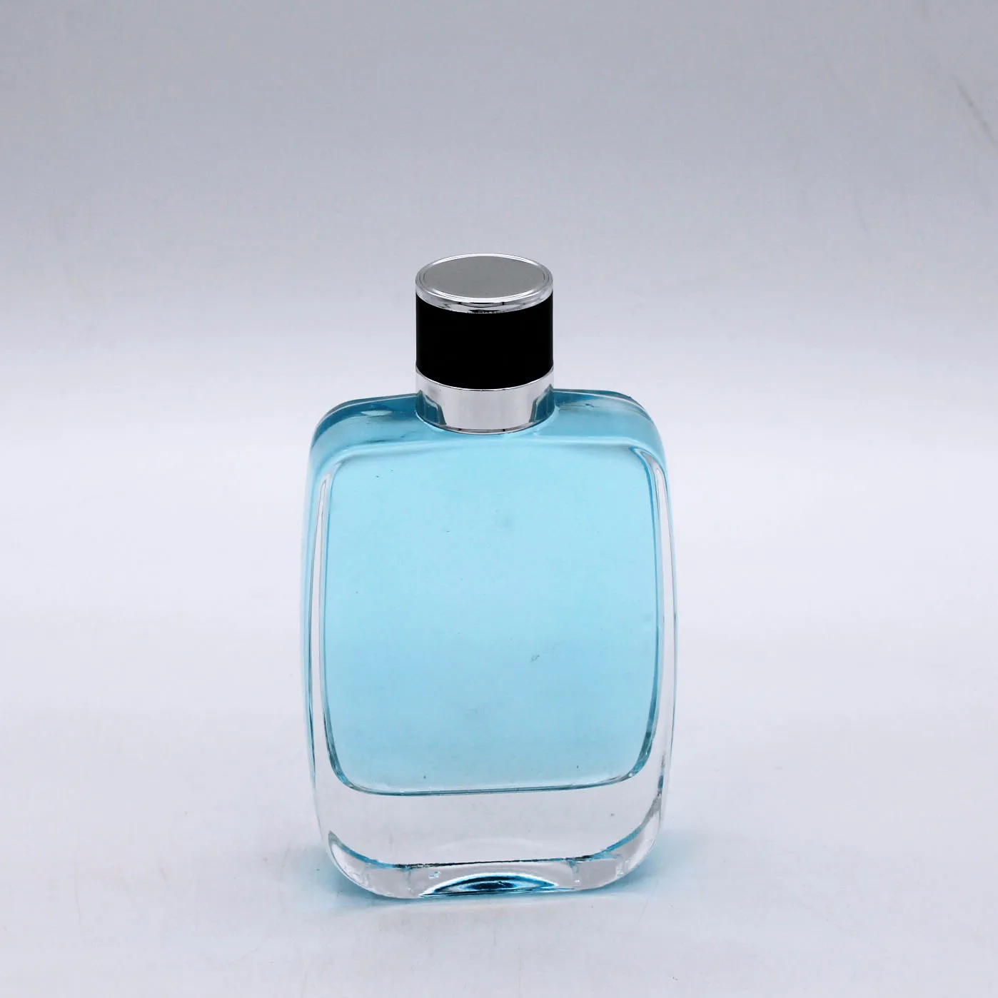 wholesale new design high quality clear cosmetic glass spray perfume bottle 100ml