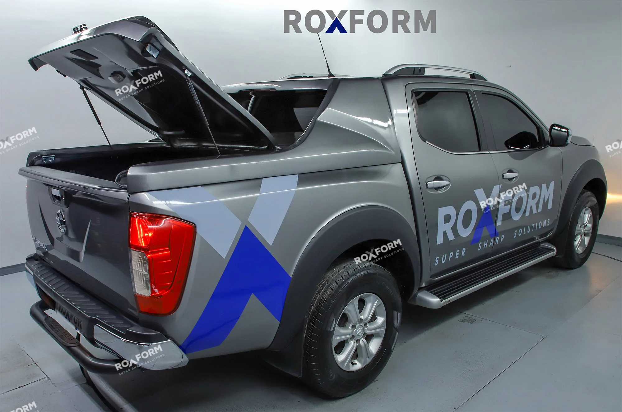 Fullbox Hardtop In Fibra Di Vetro Per Camion Tonneau Con Copertura