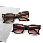 9078 Hot Sale Plastic Custom Square Frame Sunglasses