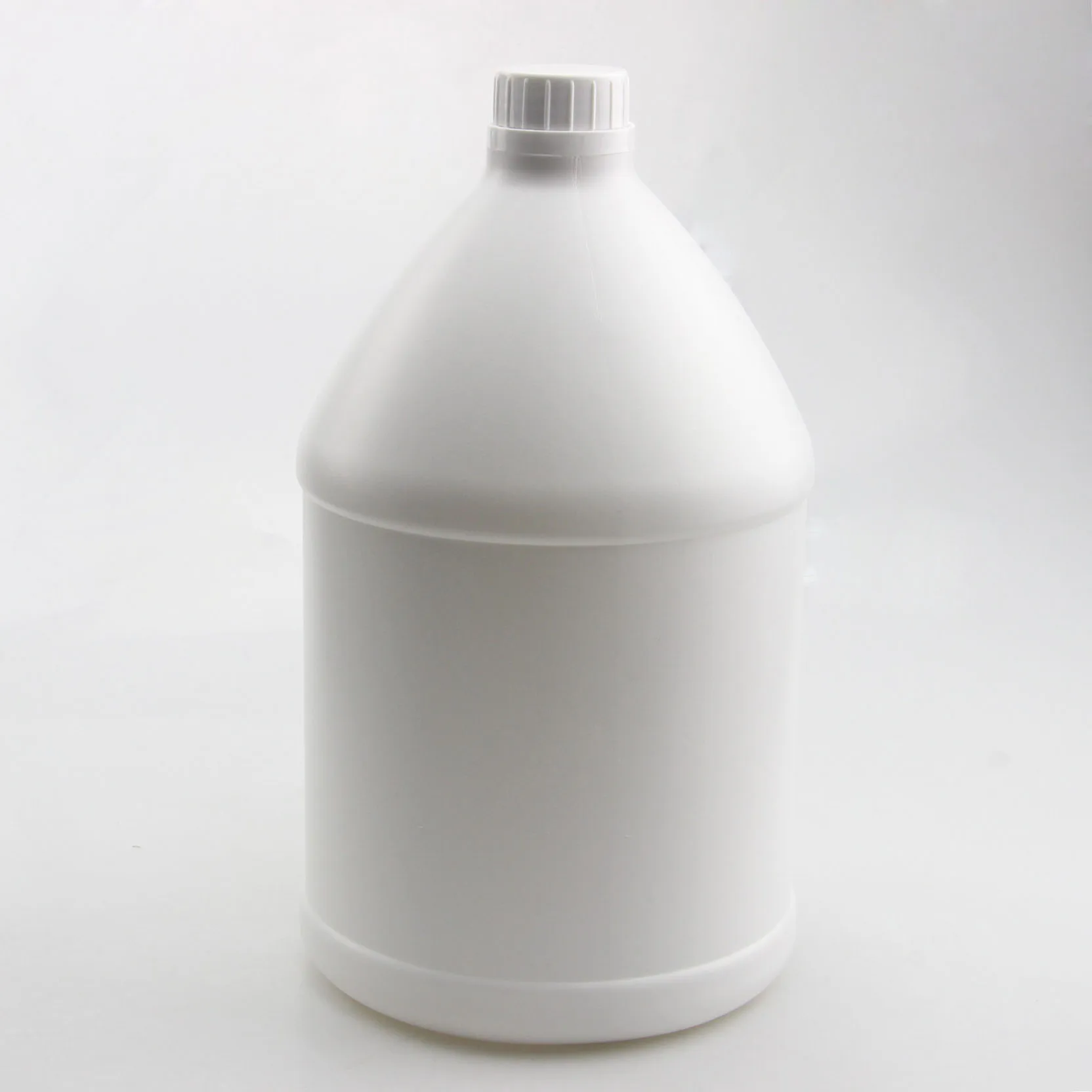 bpa free plastic half gallon big water jug with easy carry