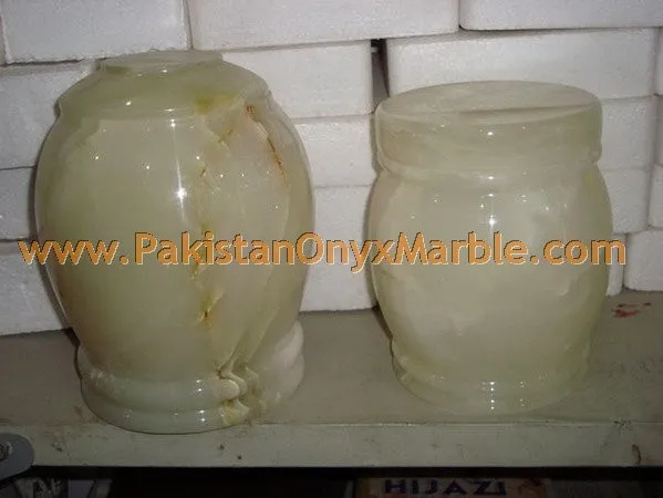 onyx-urns-green-onyx-white-onyx-mono-green-onyx-urns-34.jpg