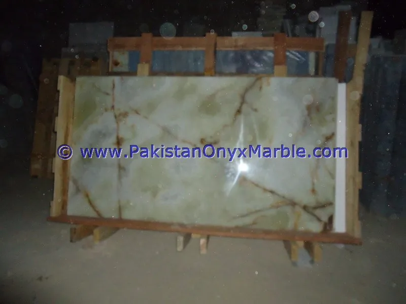 onyx-table-tops-light-green-onyx-table-tops-round-square-oval-coffee-dining-tabletops-02.jpg