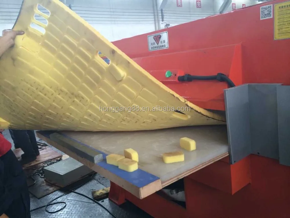 100T foam die cutting machine 1.jpg