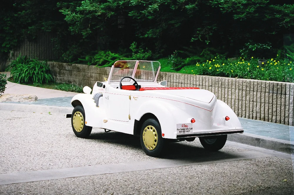 adults pedal car