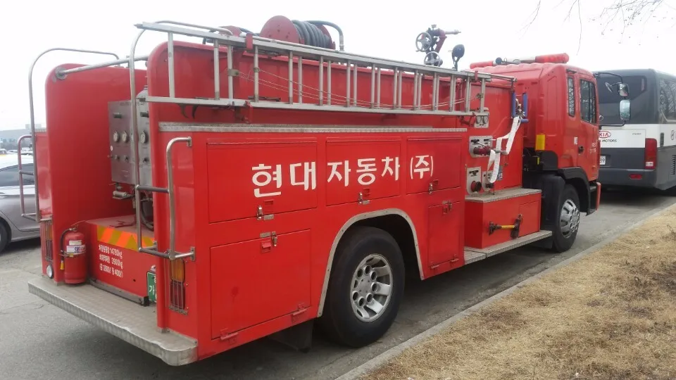 Only 15000km 2000y Used Hyundai Fire Truck For Sale In ...