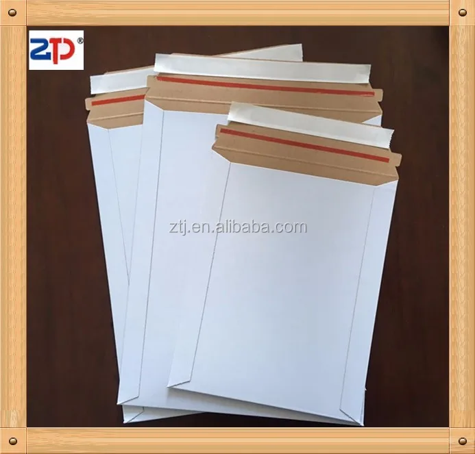 White stay flat peel strip envelopes (2)