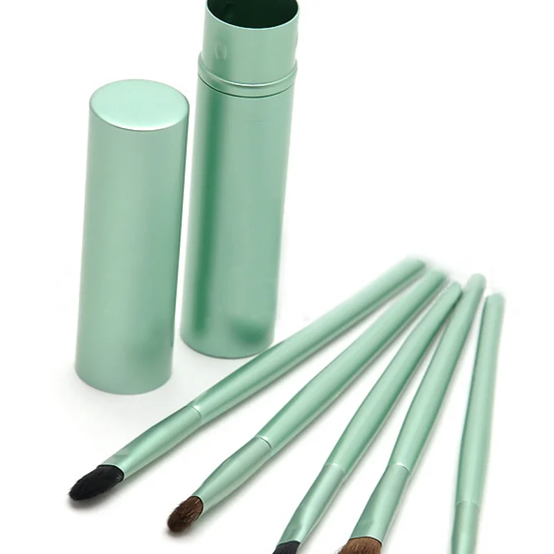 portable makeup brush
