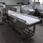 Conveyor belt needle spoiled china oem food metal detector machine with rejection systems