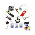 Fashional Make Up Mirrors Foldable Metal Bag Hangers Custom Leather Keychains Souvenir Metal Thimbles Countries Souvenir Items
