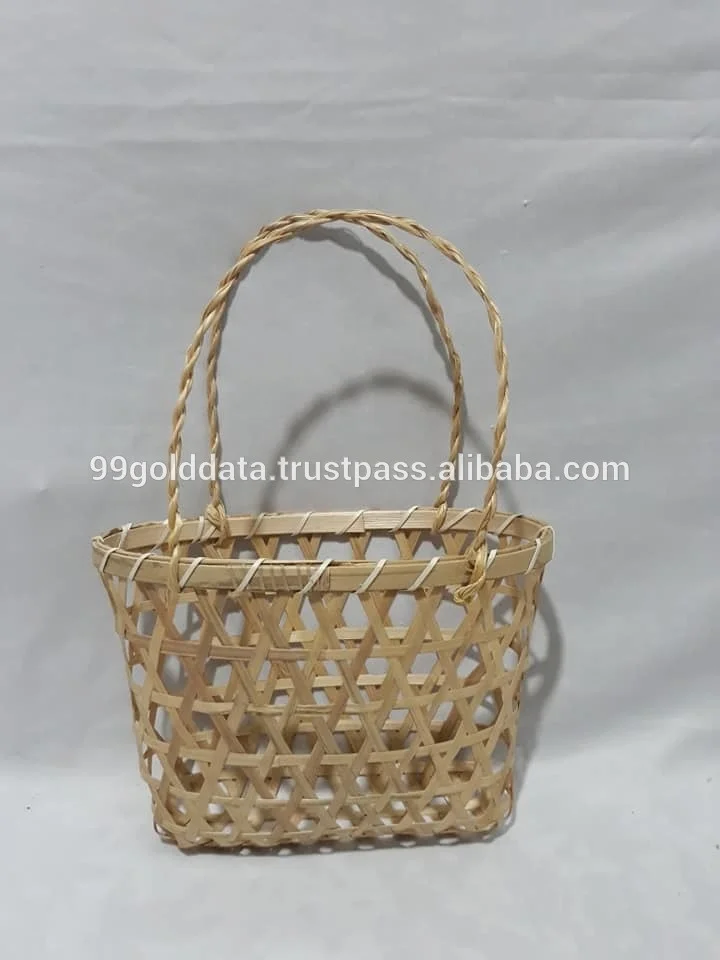 bamboo basket wholesale egg food gift basket of fruit cake moon