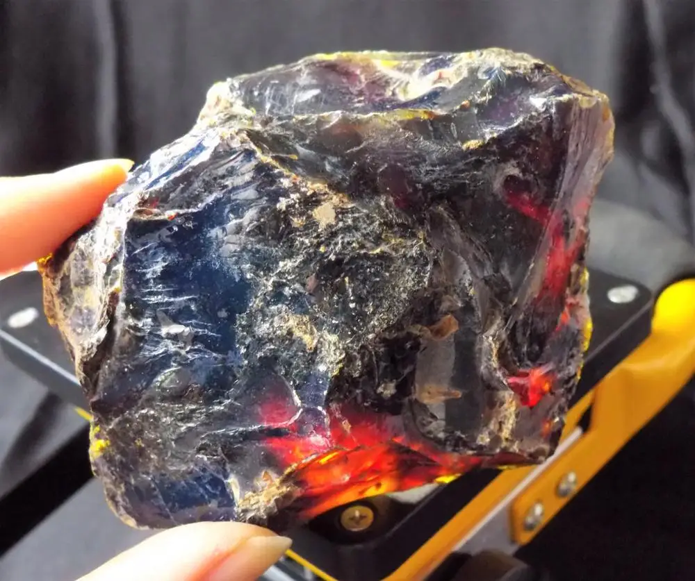 Gran crudo, azul, rojo, ámbar piedra de cristal de tamaño: 84mm (L) x 71mm (B) x 77mm (H) (aprox.)