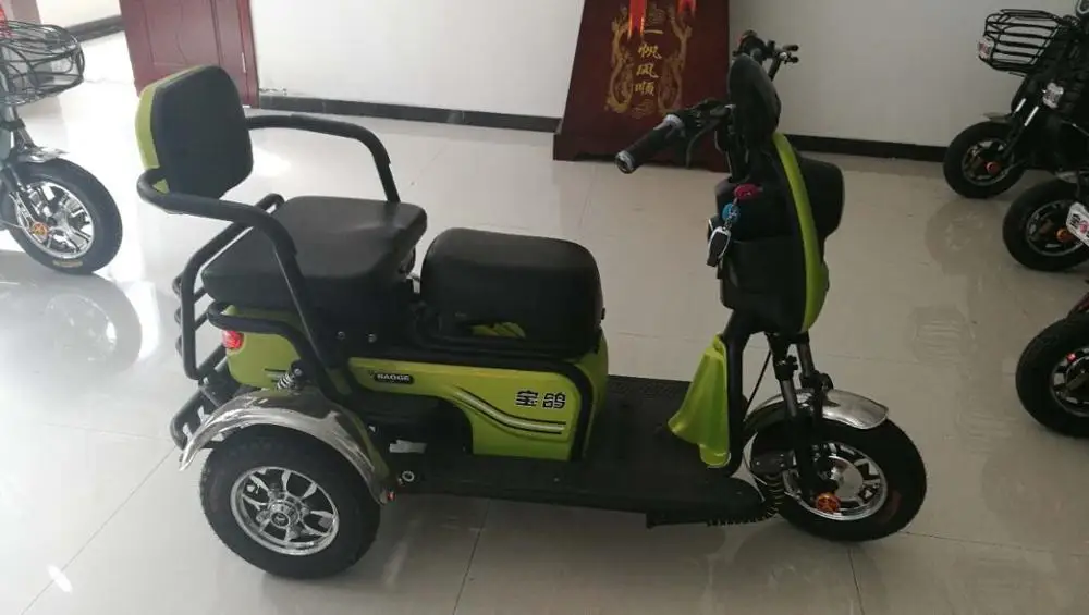 Peg Perego трицикл grinta XL Police